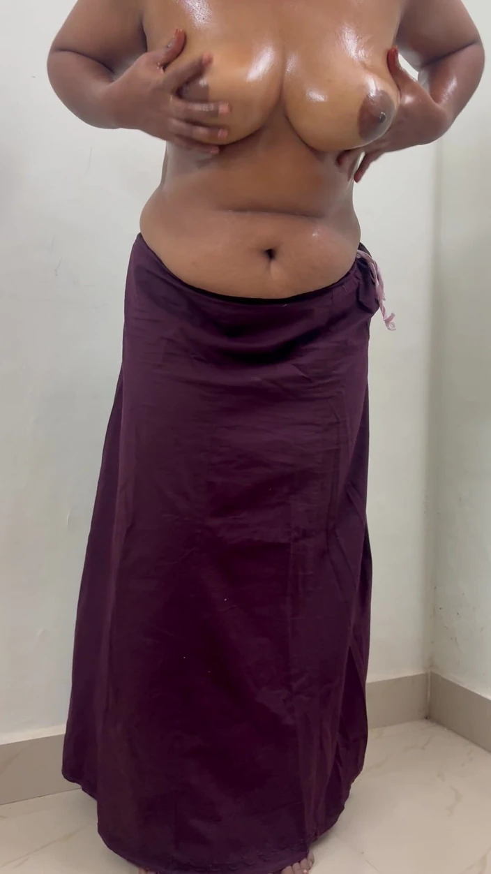 Nude Boobs Oil Massage ft. Anajanadevi by Anjana Studio: Happy Ending,  Oiled, Big Natural Tits, Indian, Tits Porn | Faphouse