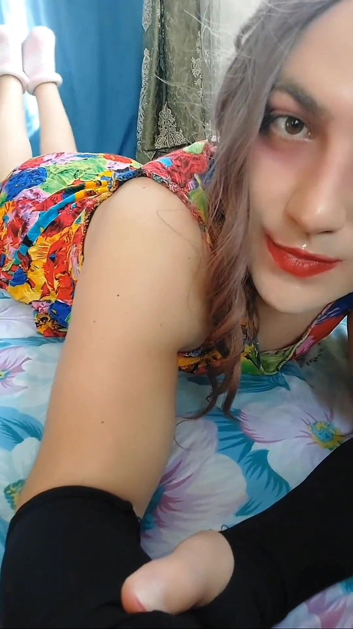Kitty_Cross: Twerking, großer weißer arsch, transvesthemd, sissy, amateur-schwul