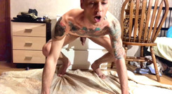 HangryAssActivDick: Anální přehrávač a výstřik