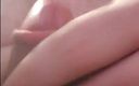 Danzilla White: Close-up van wezen dat masturbeert en klaarkomt #2 (sorry voor het sperma...