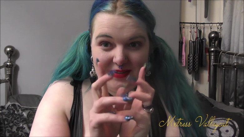 Mxtress Valleycat: New nose stud - I want more