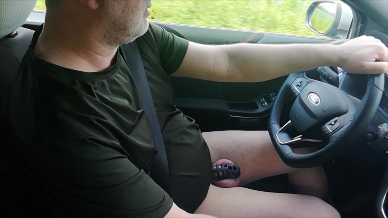 Carmen_Nylonjunge: Nylonový Fetiš Při Prohlídce Na Prašné Cestě V Autě