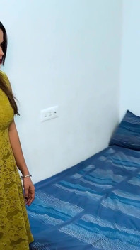 Un mari couche avec sa femme et sa belle-sœur