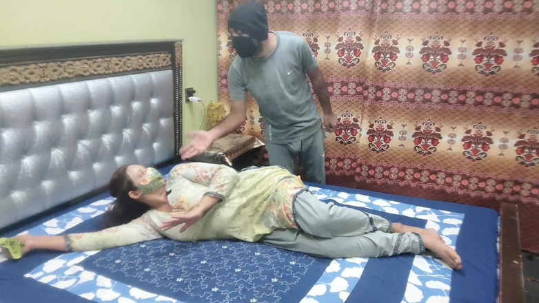 Pakistani CoupleX: Empregada indiana fodida duro quando a esposa tinha ido ao...