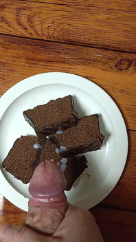 chocolate cake with cum