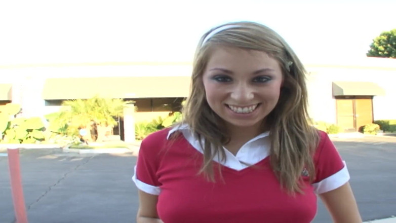 Crispy Teens: Sexy teen is getting fucked and facialized in ice cream...