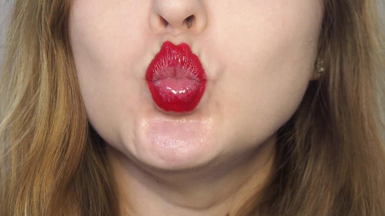 BustyVic: What Would You Do to My Mouth
