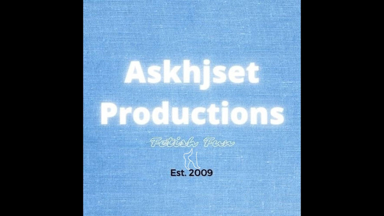 Askhjset Productions: Sexii, thikk voetbalmoeder Begz 4 zwart sperma op haar olieachtige voeten!!