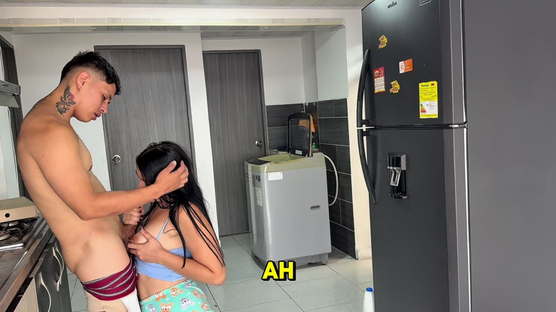 DilanClavijo: Girl Sets a Trap for the Pizza Delivery Man