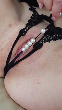 Marinaio sexy con un vestito a rete