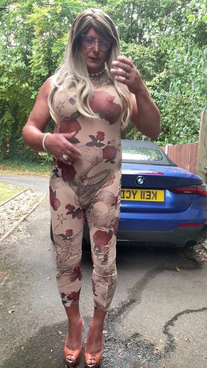 Kellycd2022: Sexy Crossdresser Kellycd2022 v sexy Floral See Thru Catsuit a...