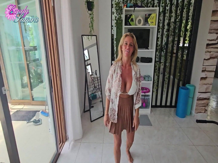 Candy Samira: Blowjob! the Fitness Equipment Is Here!