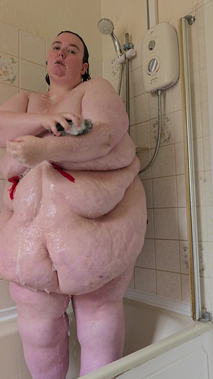 SSBBWLadyBrads: SSBBW 관능적인 샤워 젖꼭지 태슬