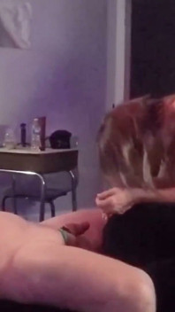 Kat-Licious e marido corno convidam bbc para sexo a três