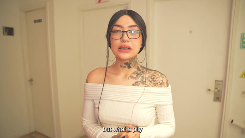 JuanBustosTV: Realitní agent uvolní vášeň kapající kundička pohltí ptáka v ložnici