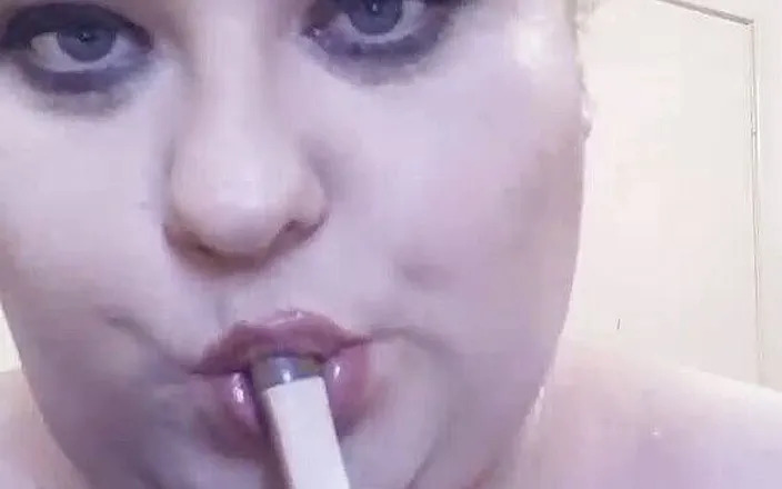 LaLaDelilah: I like putting things in my mouth ep.1