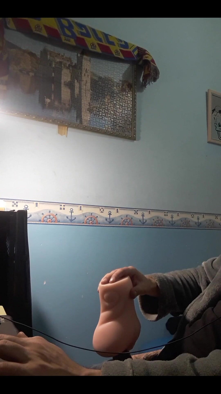 The girls' cave of fear: Běž ve vzduchu
