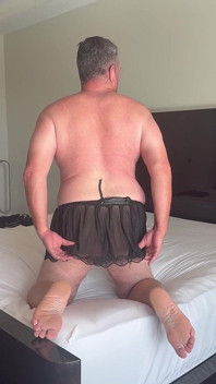 Modelando a Lingerie Preta Og
