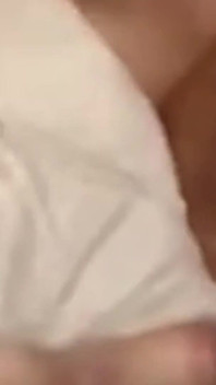 เย็ดหีแน่นๆ ของน้องสาวเวอร์จิ้นของฉันอย่างต่อเนื่องเป็นเวลาหลายวัน