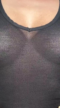 내 자지를 젖탱이로 젖탱이로 따