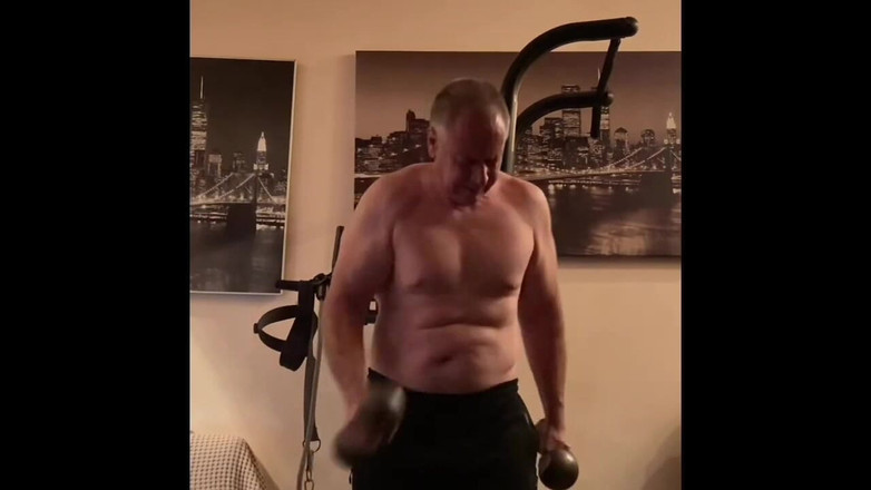 Alex Igogo: Na co se díváš