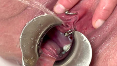 Aqua Pola: Strong Stream Čůrání z mé roztažené kundičky od Speculum