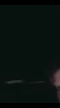 내 알몸을 가로지르는 야간 공기 칫솔질은 너무 짜릿해