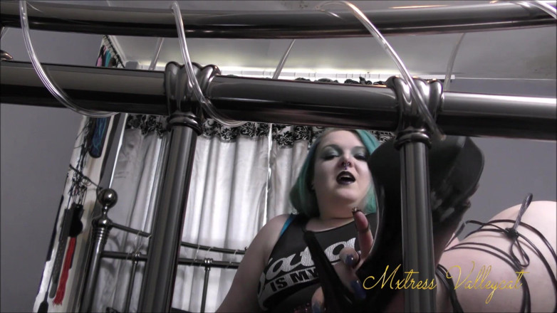 Mxtress Valleycat: Stripper heel tease