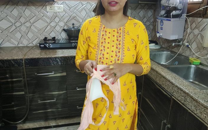 Saara Bhabhi: 義理の妹がキッチンで料理をしていたとき、義理の兄が後ろから彼女を連れて行きました