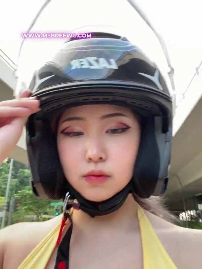 Msbreewc: Your Parent Aren't Home?