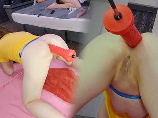 Kinky Essex: Anal orgasmer på knullmaskinen för sexig MILF Lisa Essex