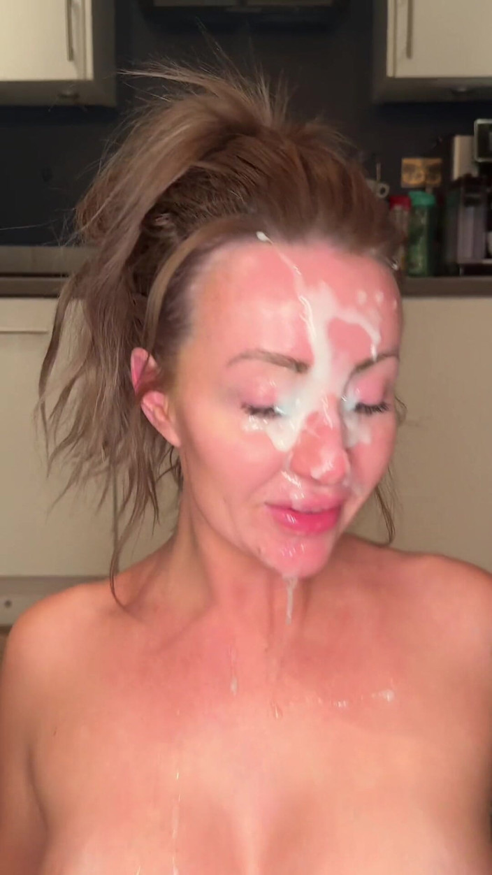 Zoe Grey: POV - Sloppy Blowjob by Busty Redhead Zoe Grey Showing off...