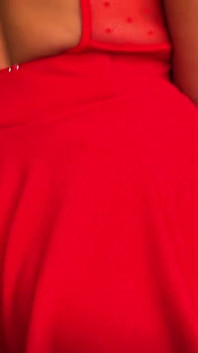 Influencer üvey anne - lola çevrimiçi herkesi azdırıyor, ama sadece üvey oğlu onu sikiyor