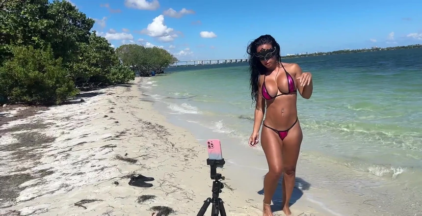 Miss Lexa: Behind-the-scenes Who Else Brings a Tripod on the Beach and...