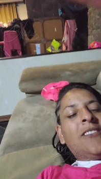Estvamos De Bobeira Em Casa E Chamamos Uma Amiga Para Brincar Com a Gente.
