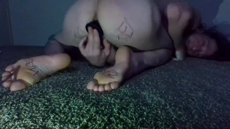 LilTaste: Acariciando e enchendo meu plug anal no meu puckerhole; Close-up...