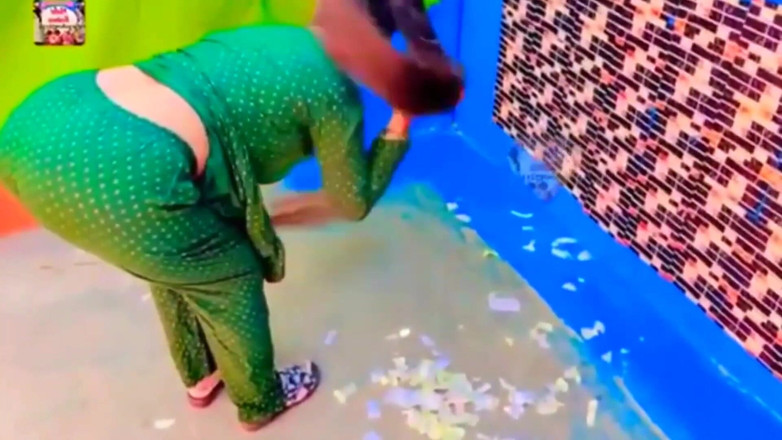 Muskan Rani: Sara khan nuovo video