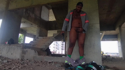 TheBlacKHunterr: J’ai pris un jouet au travail et regardez ce que...