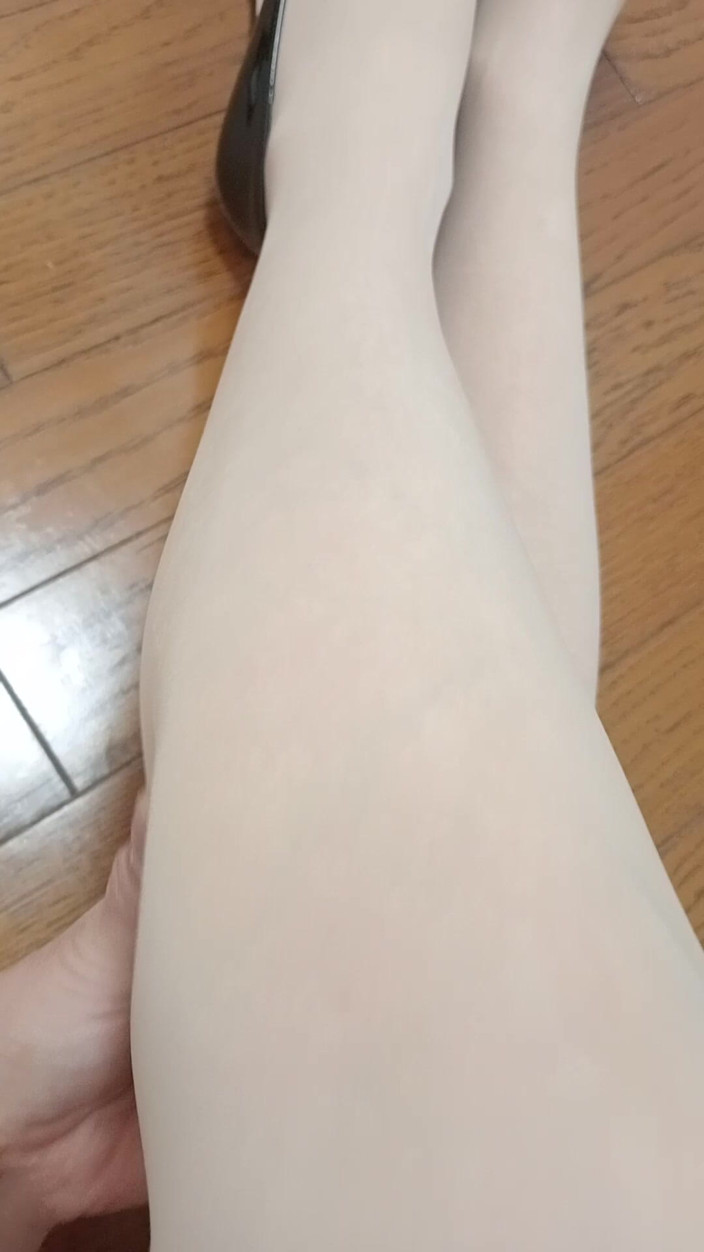 Mayumi Kanzaki: パンスト脚