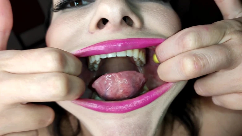 Princess18_: Mouth Tour