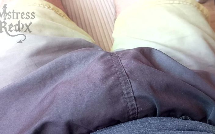 Mistress Redix: Serrement court et frapper des couilles