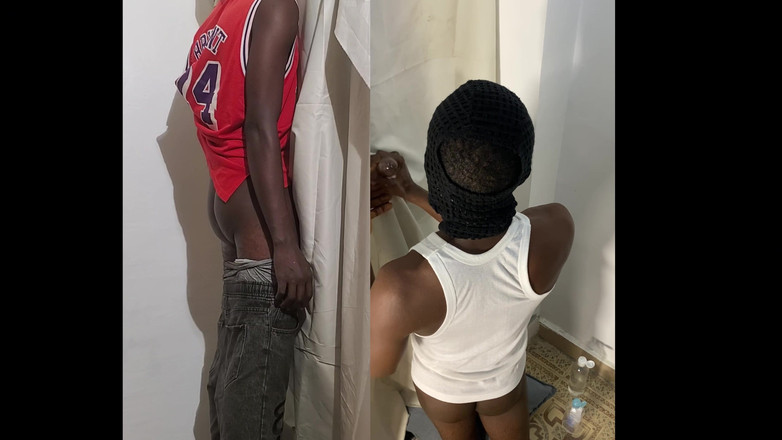 Gloryhole Africa: Сосет у глорихола и трахается Хамза- гетеро хауса парень с жестким рок-хуем