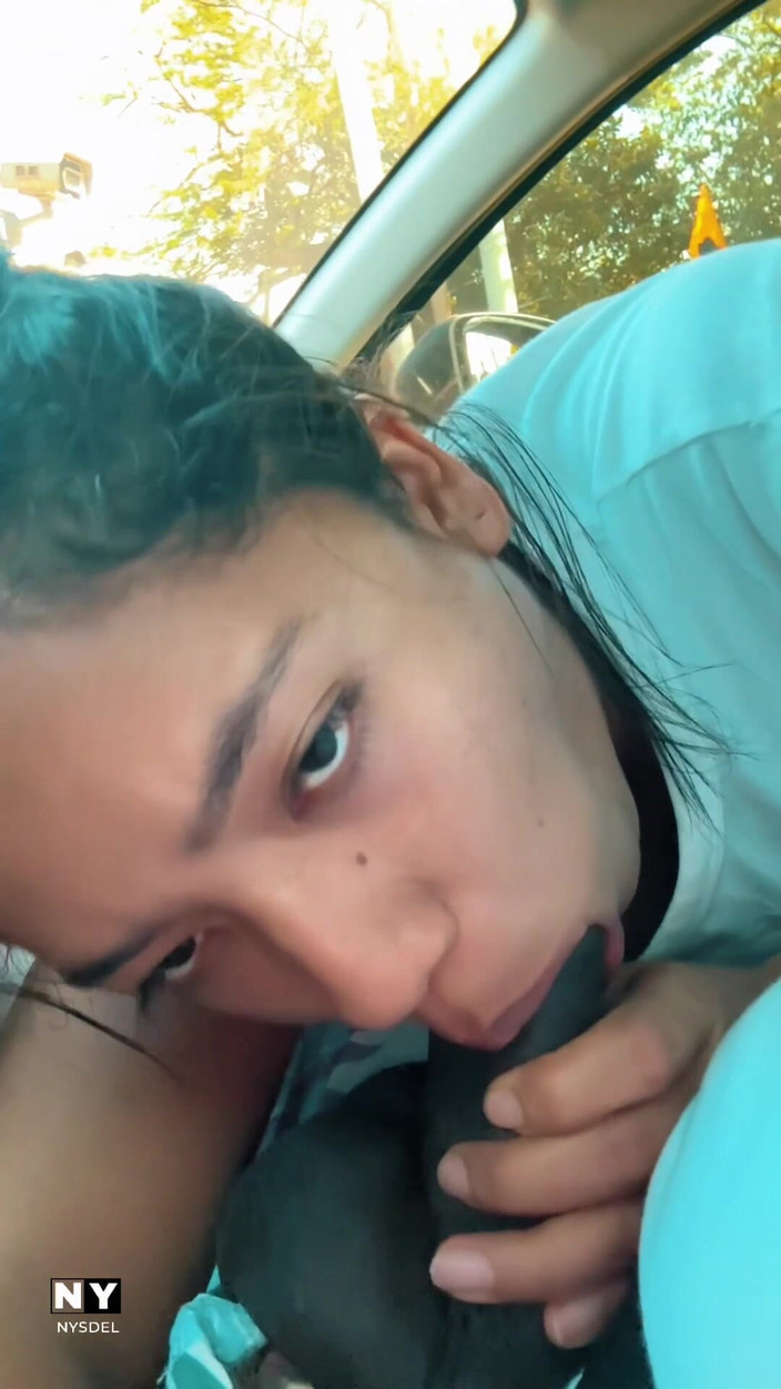 Nysdel: Avsugning medan vi ska träffa några vänner