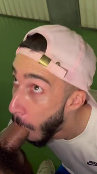Citebeur - sexy Arabische man, gezogen door een ander - deel 2