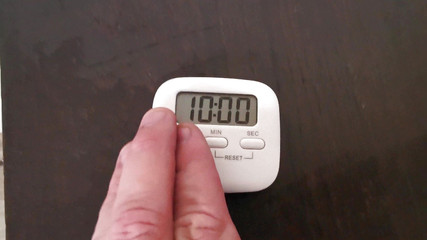 Bouncy Tits Action: 발렌타인 데이 하드하고 인정사정 힘든 젖탱이와 채찍질