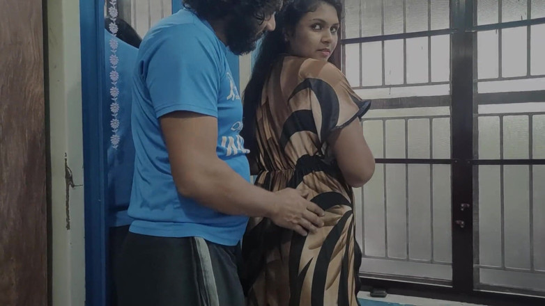 Vaigavarun45: Desi Indian Malayali Couple Nighty Hard Fuck in Bedroom