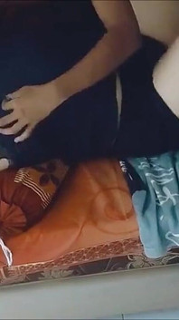 ( No Censorship ) I Let My Body Be Touched by a Foreign Man