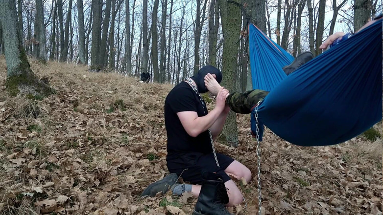 Master Dansan: Ступни в лесу.