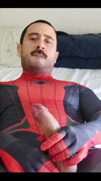 Você quer ver como o Homem-Aranha dá porra?