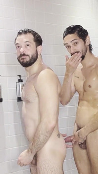 Follada en el ducha